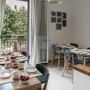 Dietro Il Teatro Bed & Breakfast